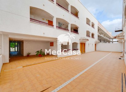 Apartamento planta baja - Obra nueva - San Fulgencio -
                San Fulgencio
