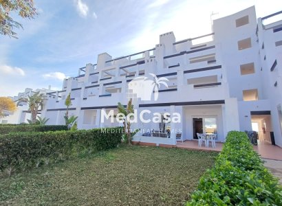 Apartamento planta baja - Segunda mano - Roldan - Roldan