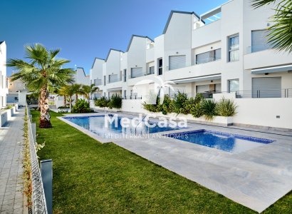 Apartamento planta baja - Segunda mano - Torrevieja - Torrevieja