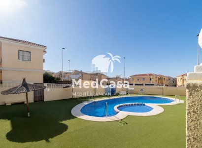 Apartamento - Segunda mano - Torrevieja - Nueva Torrevieja - Aguas Nuevas