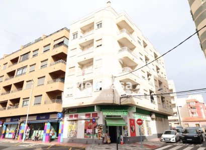 Apartment - Resale - Torrevieja -
                Torrevieja