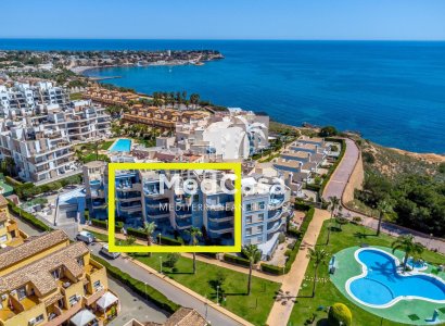 Apartment - Wiederverkauf - Orihuela Costa - Cabo Roig