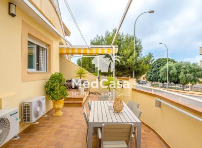 Apartment - Wiederverkauf - Orihuela Costa - Campoamor