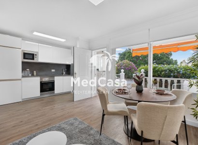 Apartment - Wiederverkauf - Orihuela Costa - Villamartín