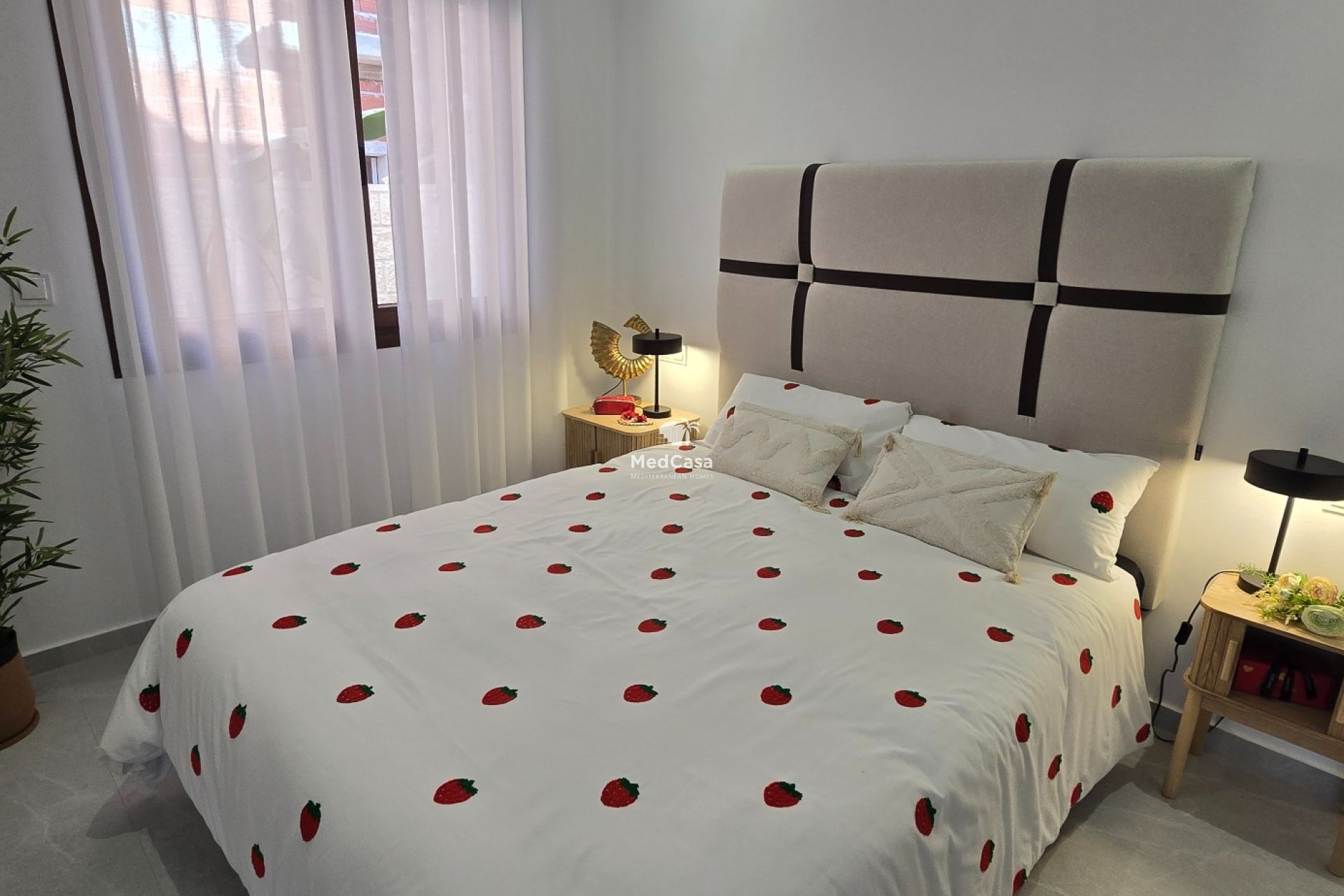 Neubau - Doppelhaushälfte -
Golf Vistabella