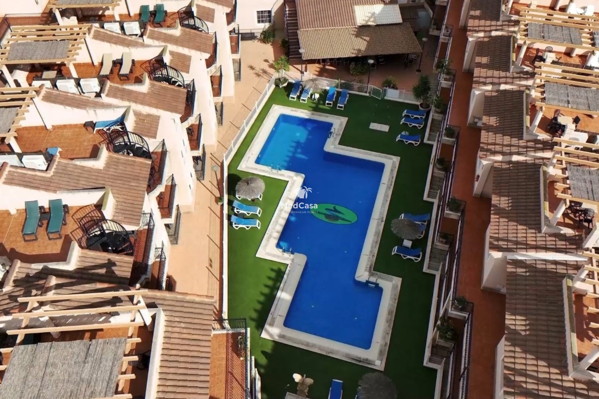 Neubau - Erdgeschosswohnung -
Aguilas