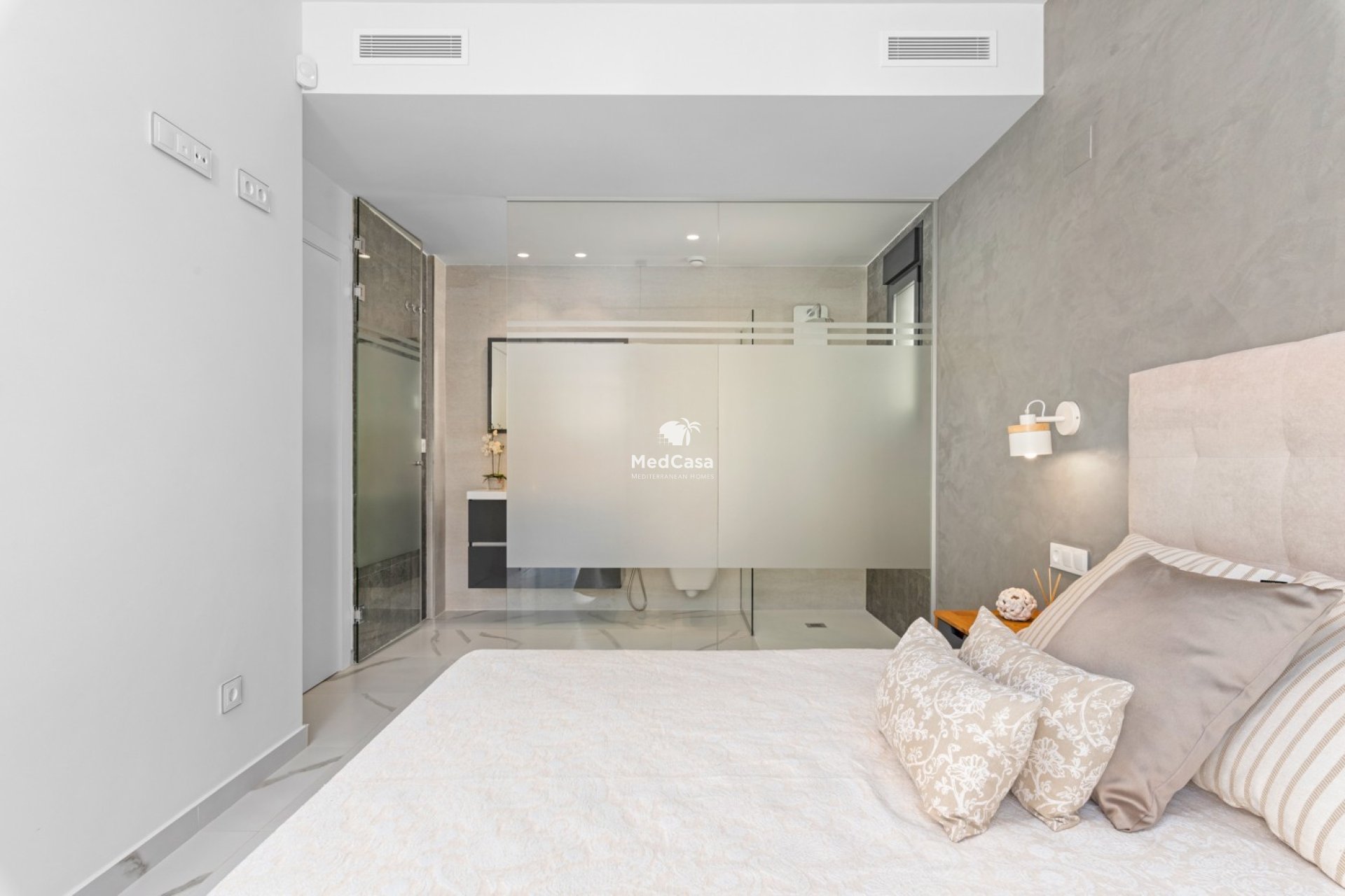 Neubau - Erdgeschosswohnung -
San Miguel de Salinas