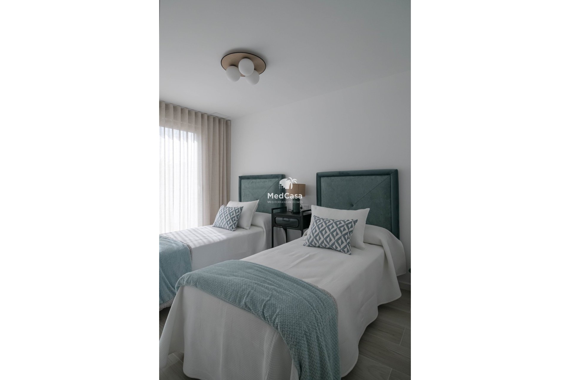 Neubau - Reihenhaus -
Avileses - Jerónimo y Avileses