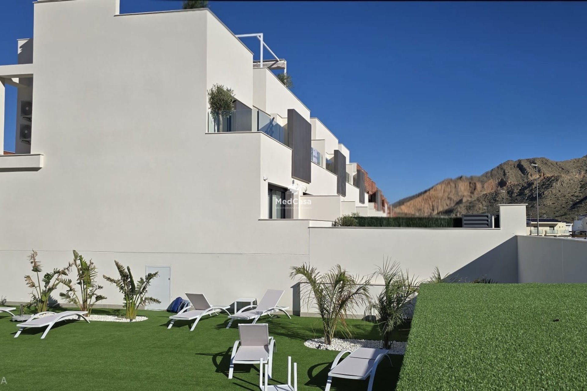 Neubau - Reihenhaus -
Cox