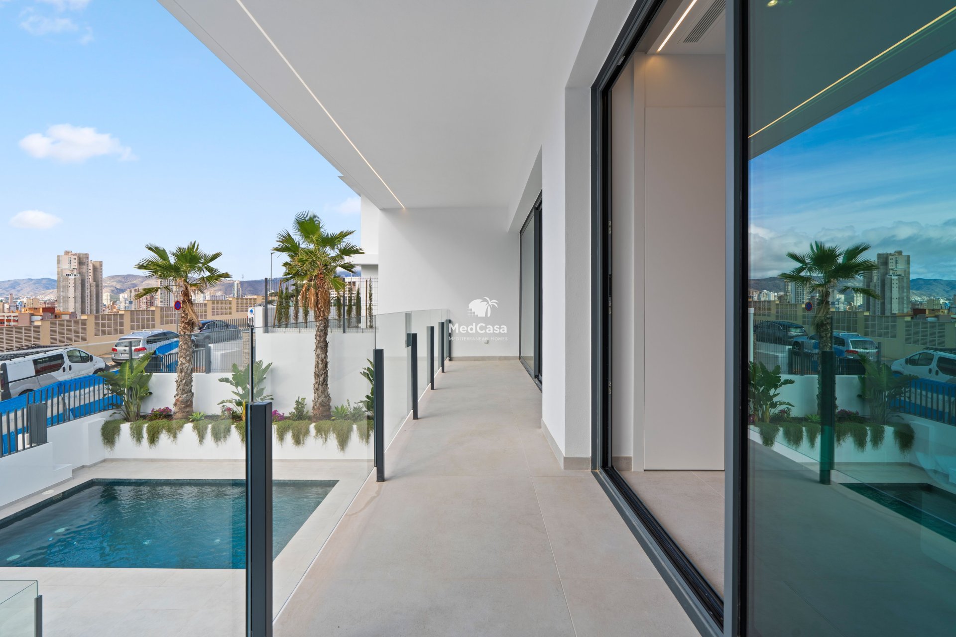 Neubau - Villa -
Benidorm
