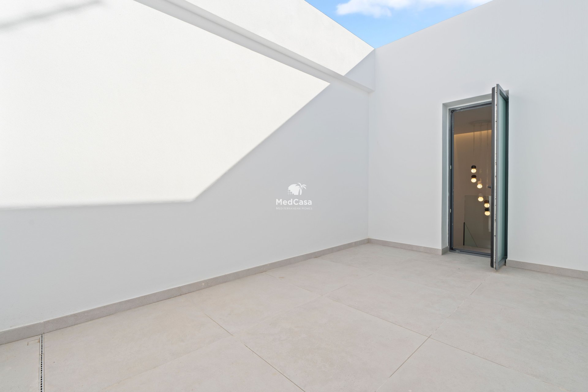 Neubau - Villa -
Benidorm