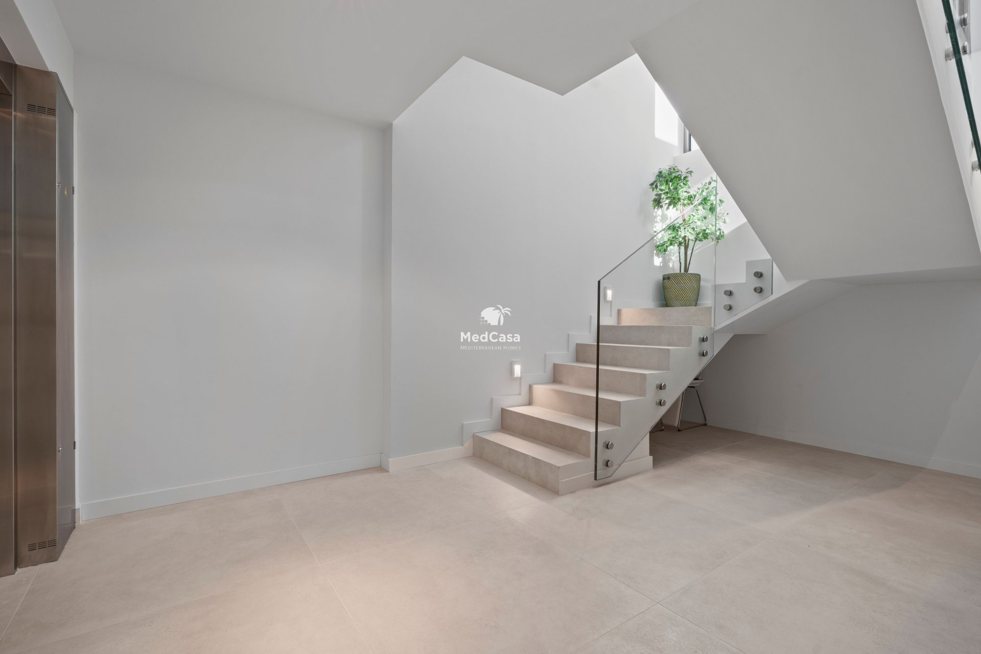 Neubau - Villa -
Benidorm