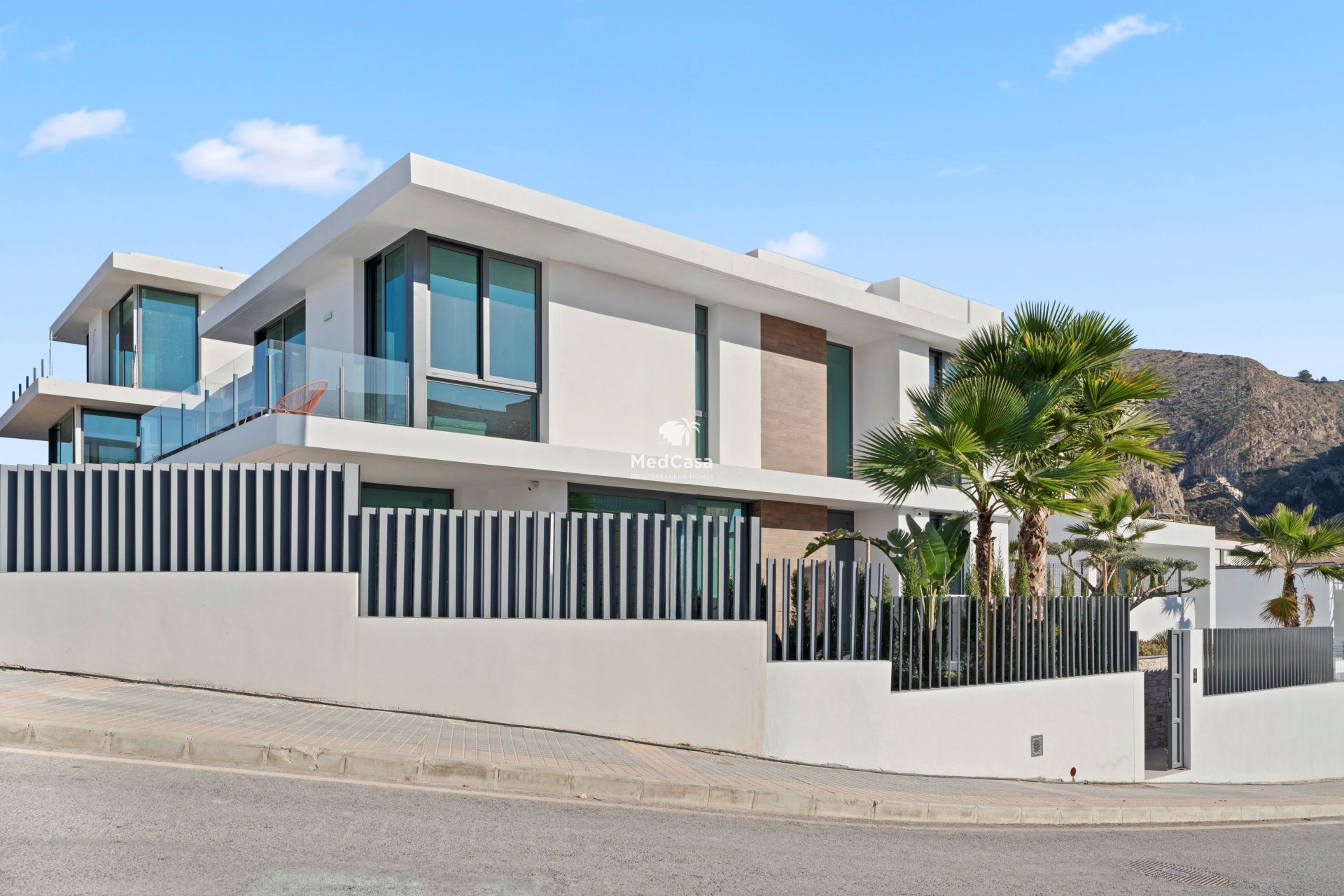 Neubau - Villa -
Benidorm