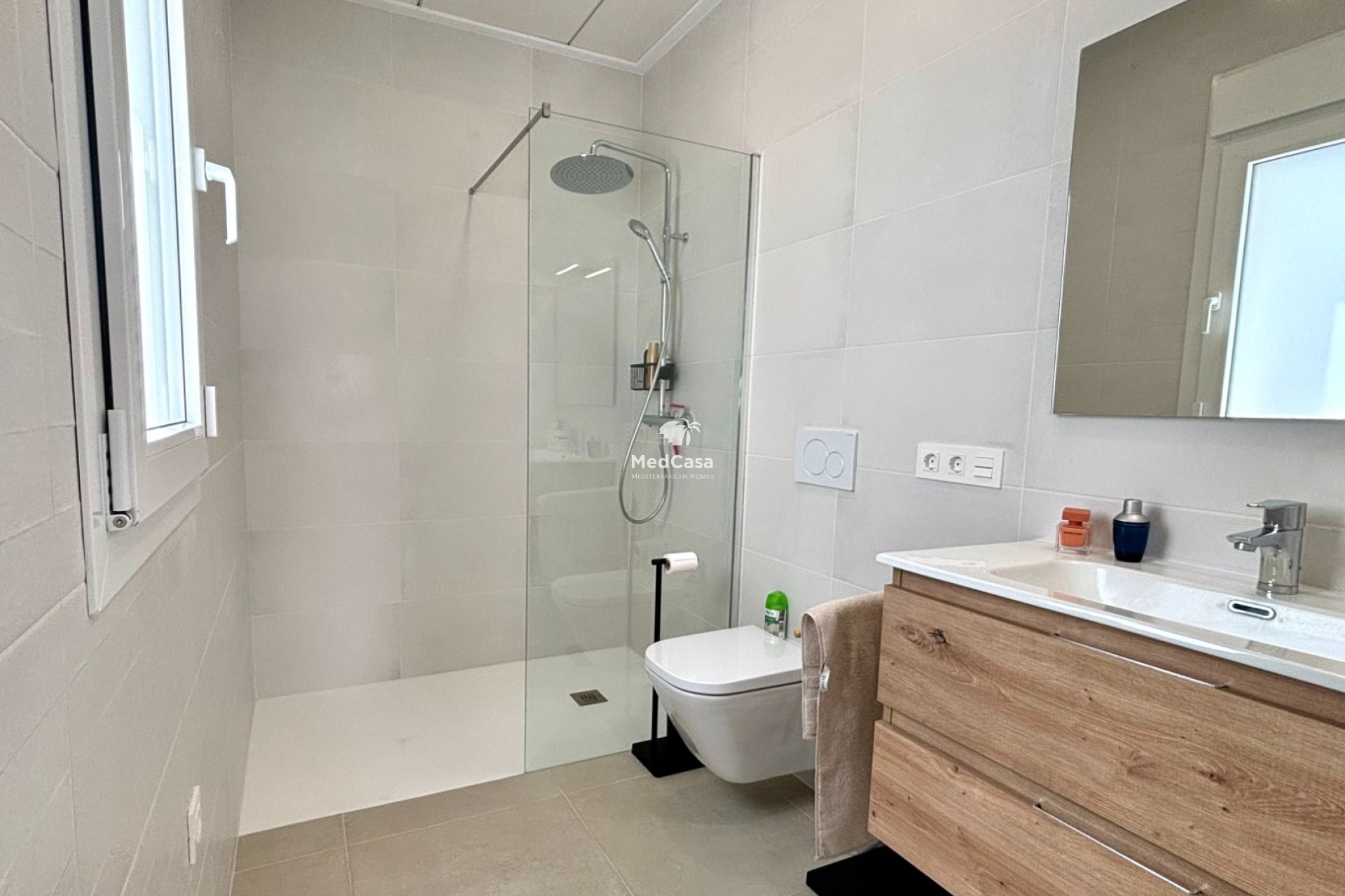 Neubau - Villa -
Benijofar