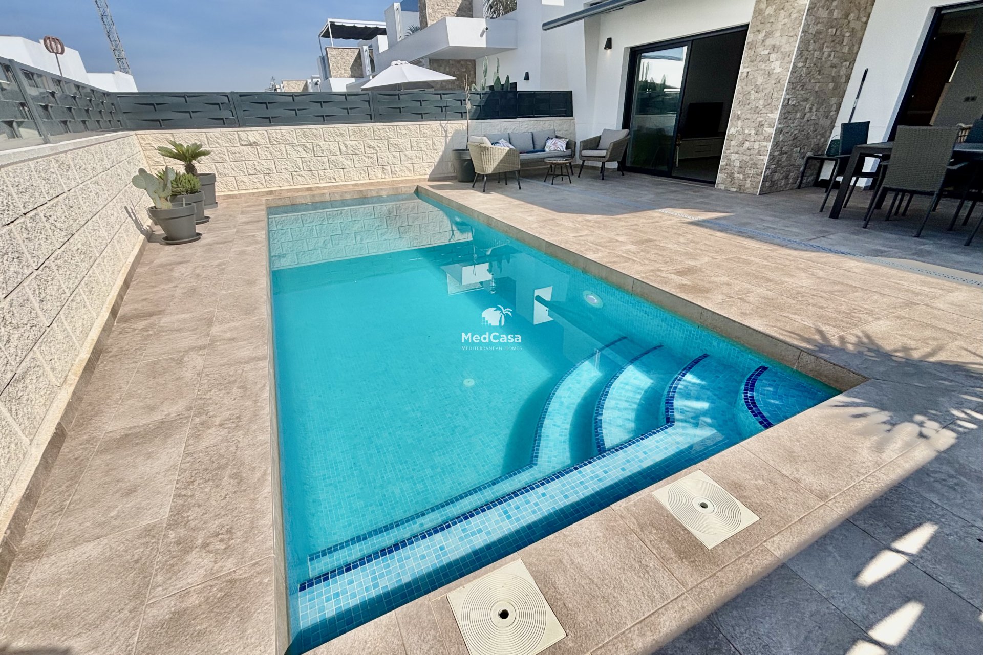 Neubau - Villa -
Benijofar