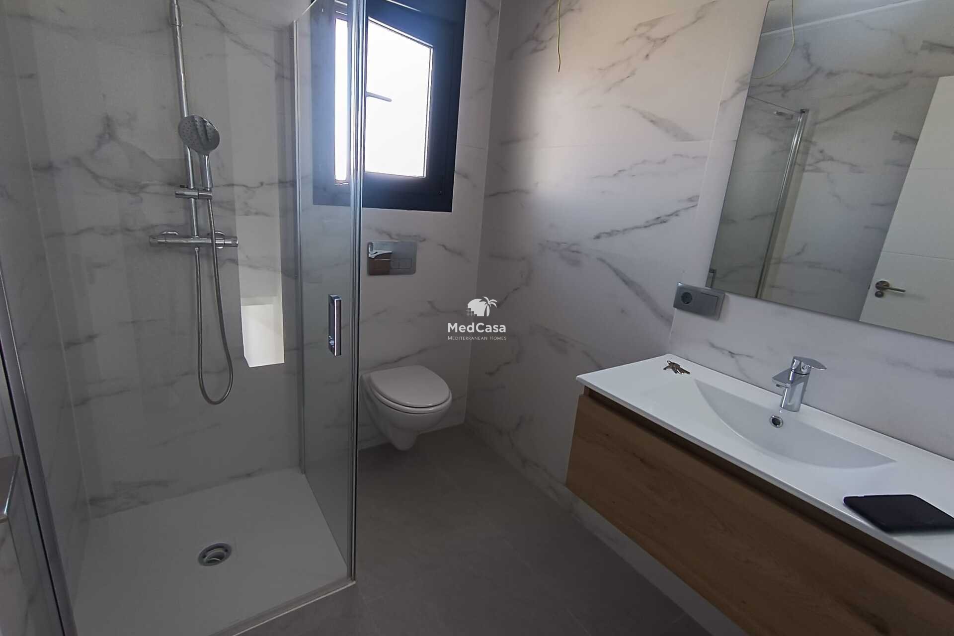 Neubau - Villa -
Daya Nueva