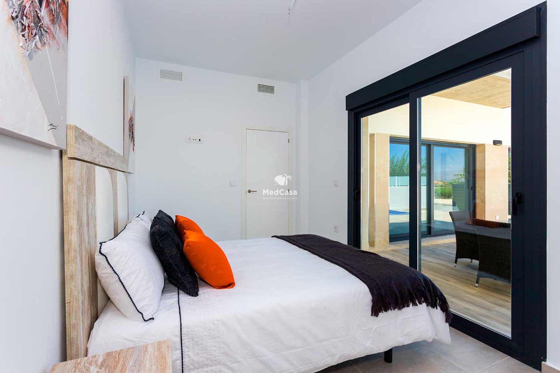 Neubau - Villa -
Daya Nueva