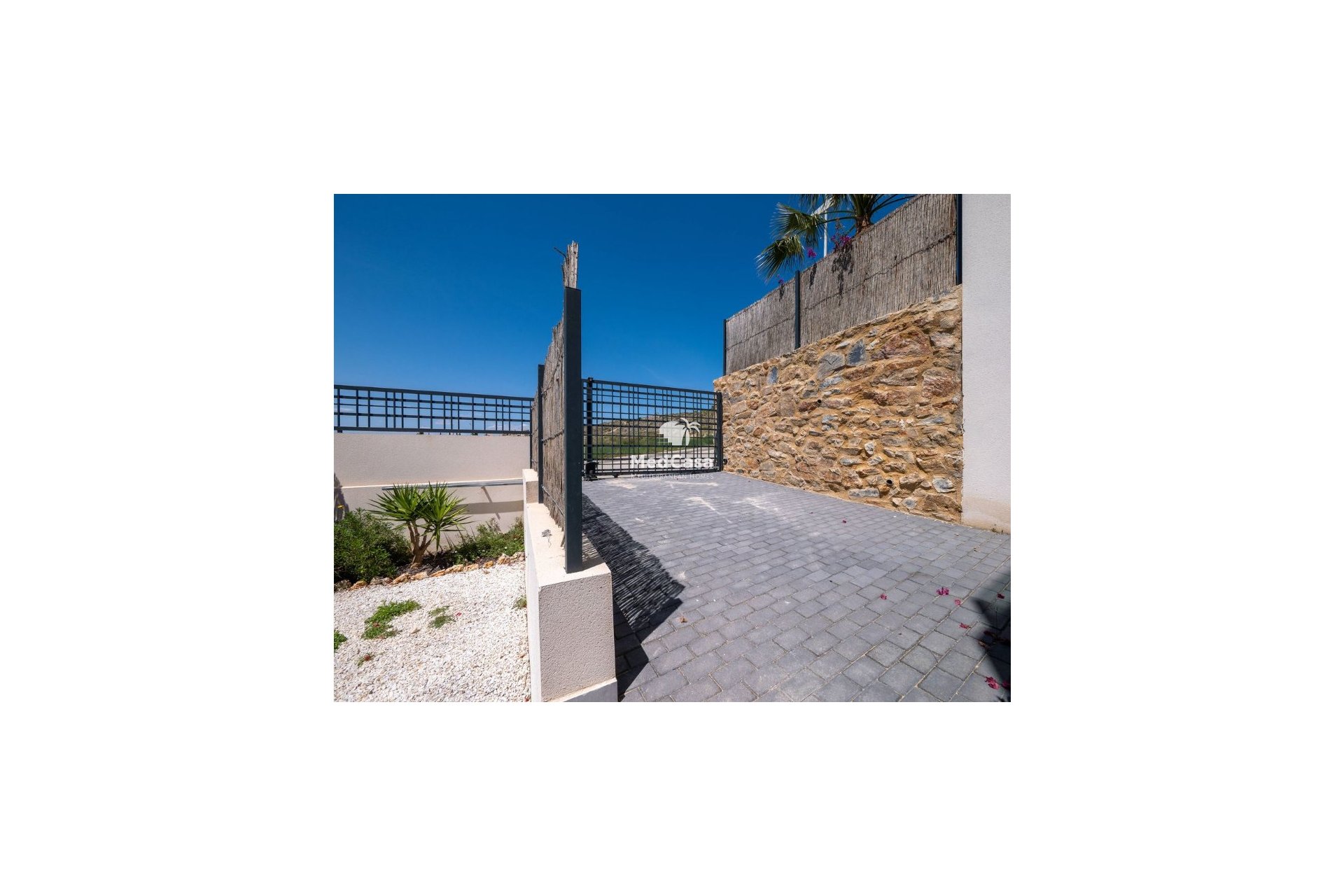 Neubau - Villa -
Golf La Finca