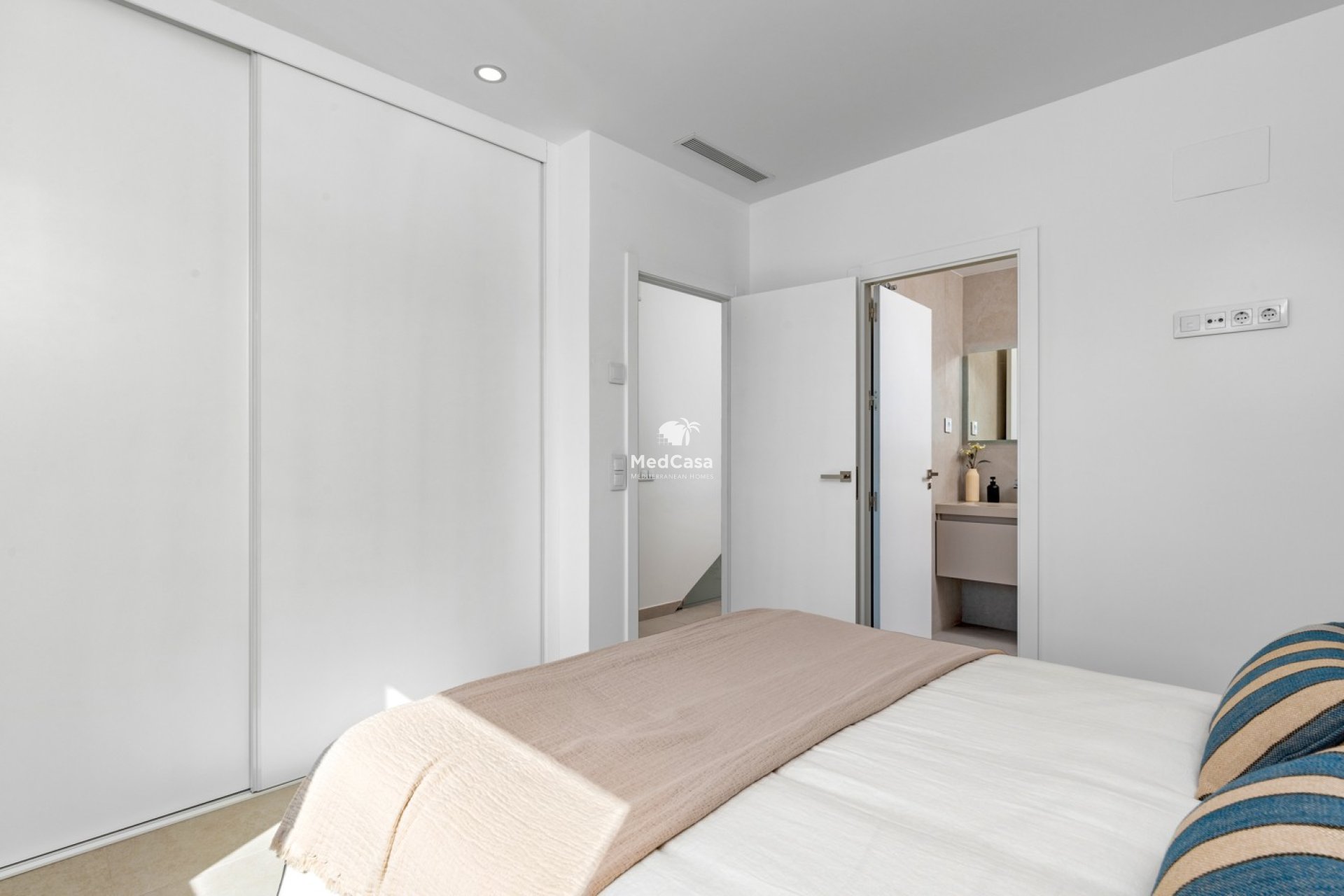 Neubau - Villa -
Mil Palmeras