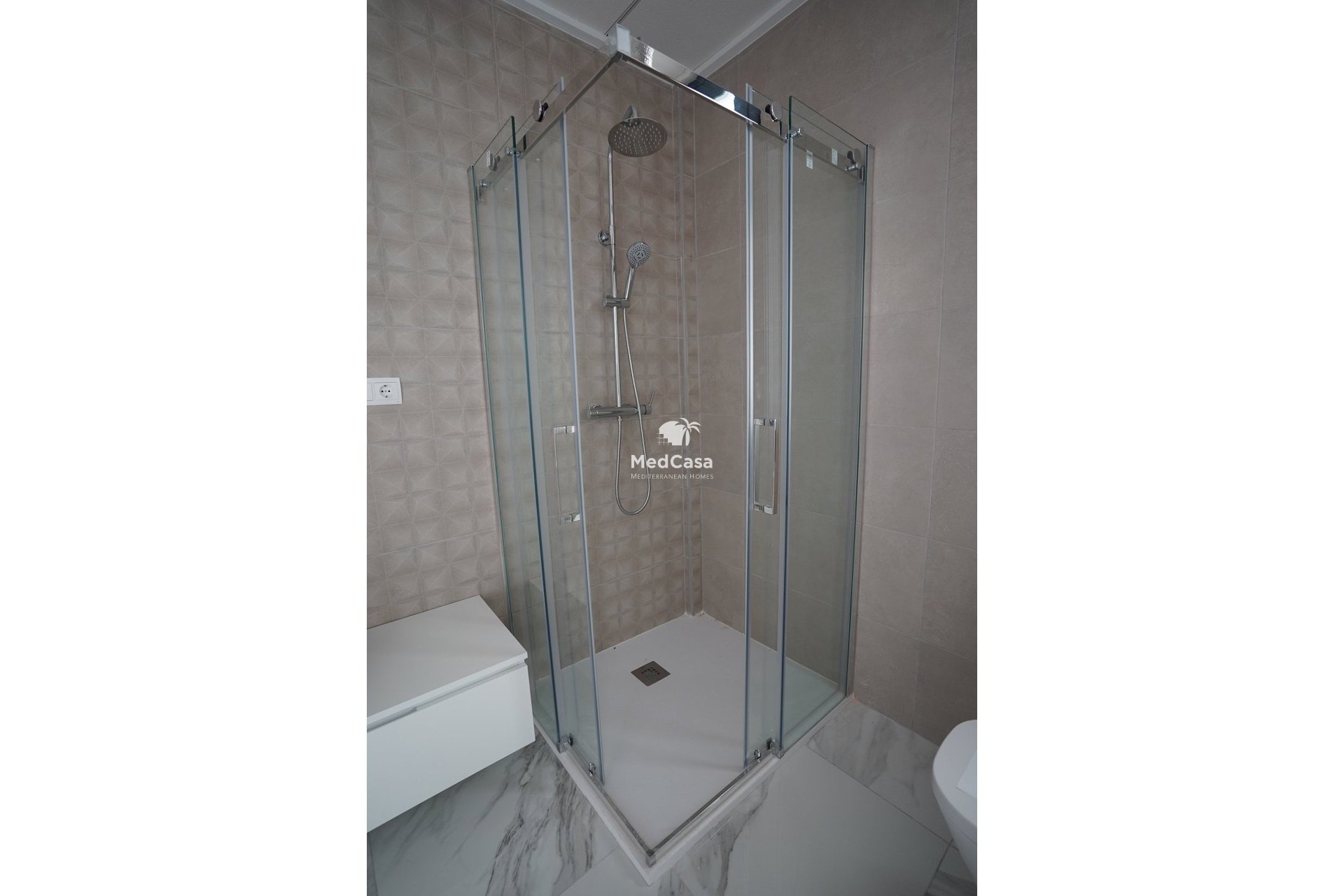 Neubau - Villa -
Polop de La Marina