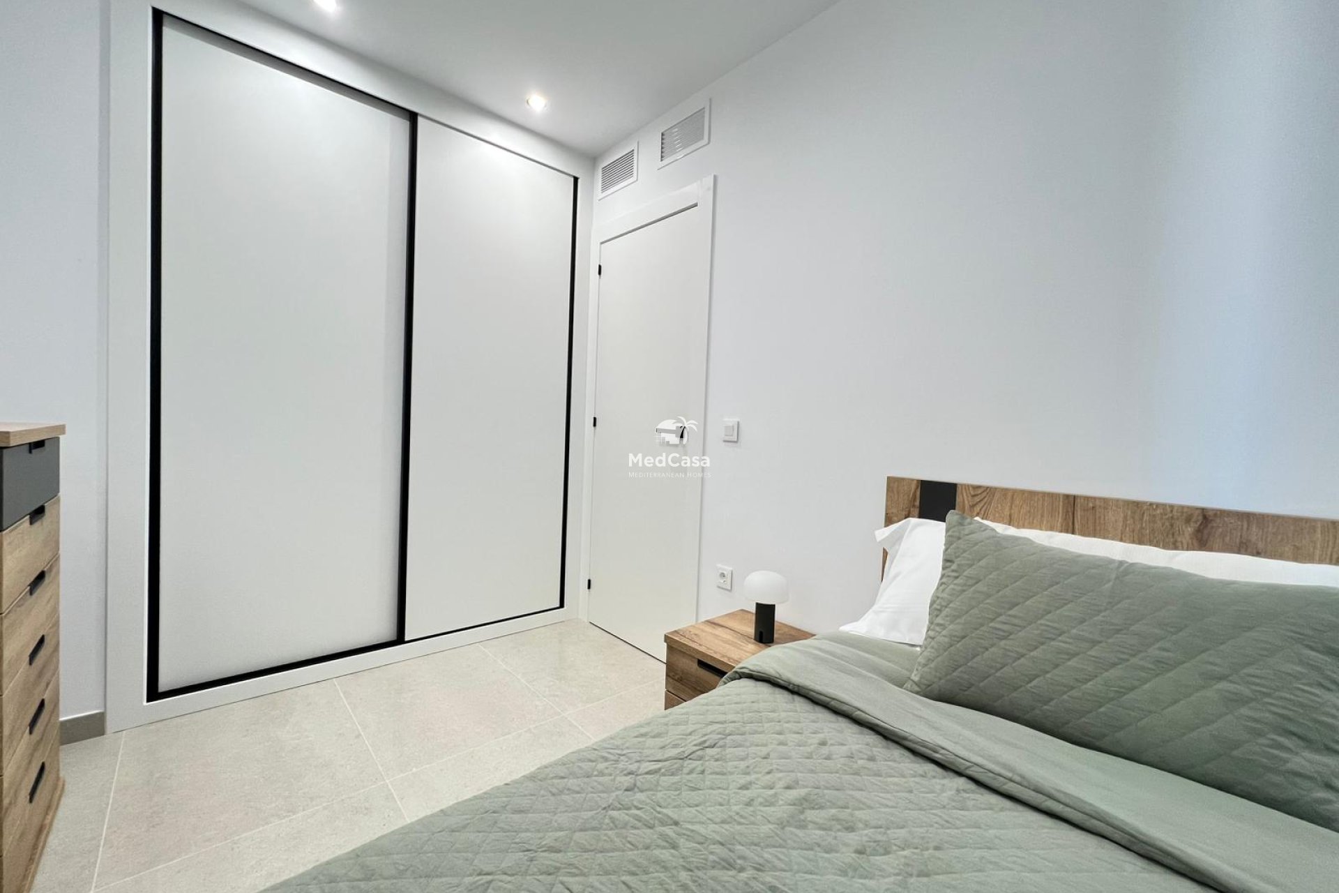 New Build - Townhouse -
Benferri