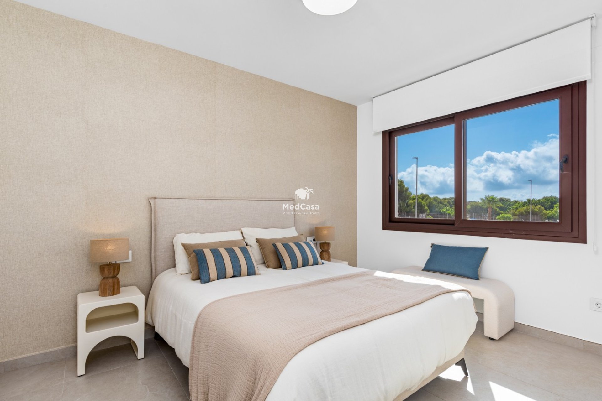 New Build - Villa -
Mil Palmeras