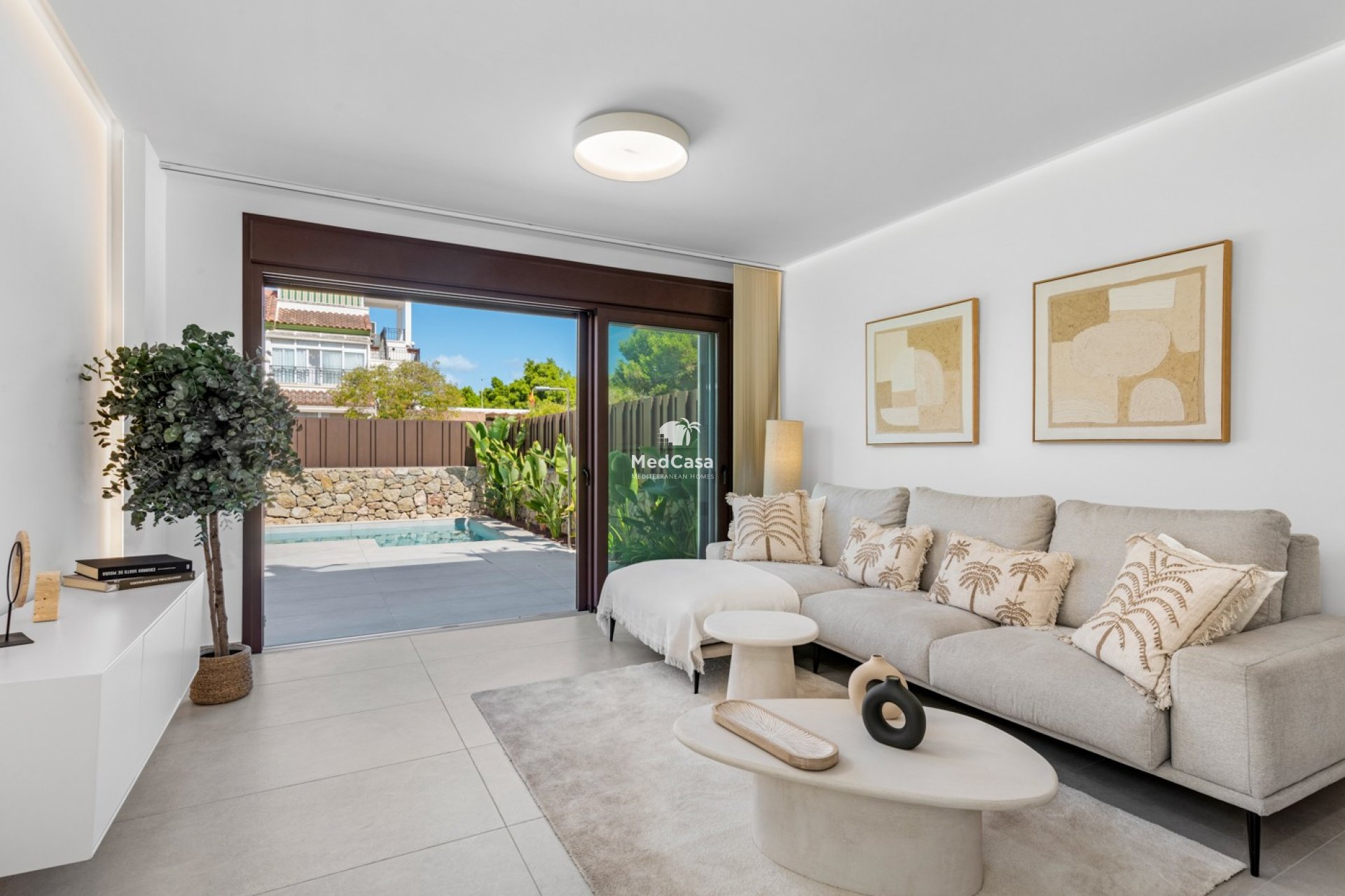 New Build - Villa -
Mil Palmeras