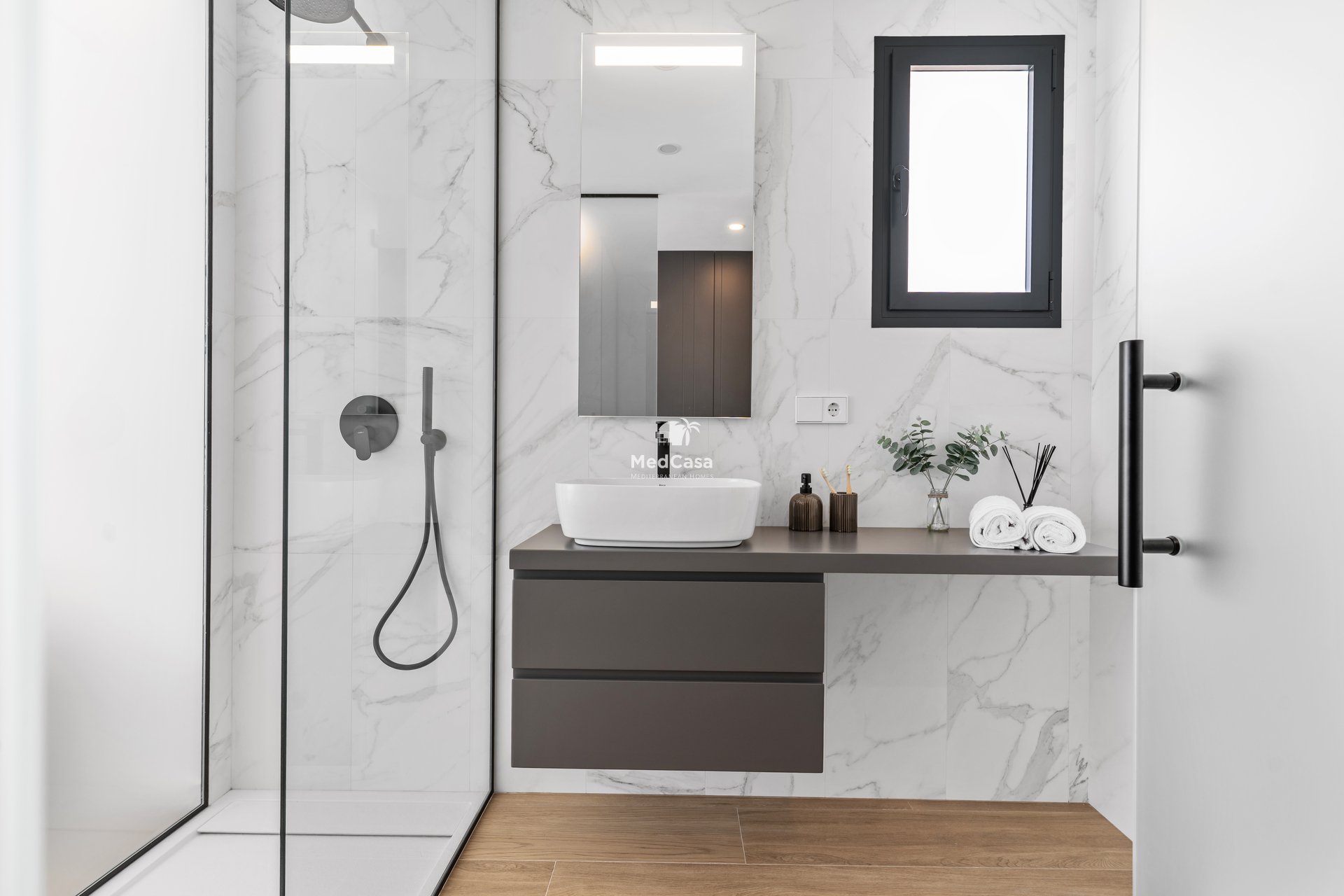 Obra nueva - Apartamento -
Benitachell