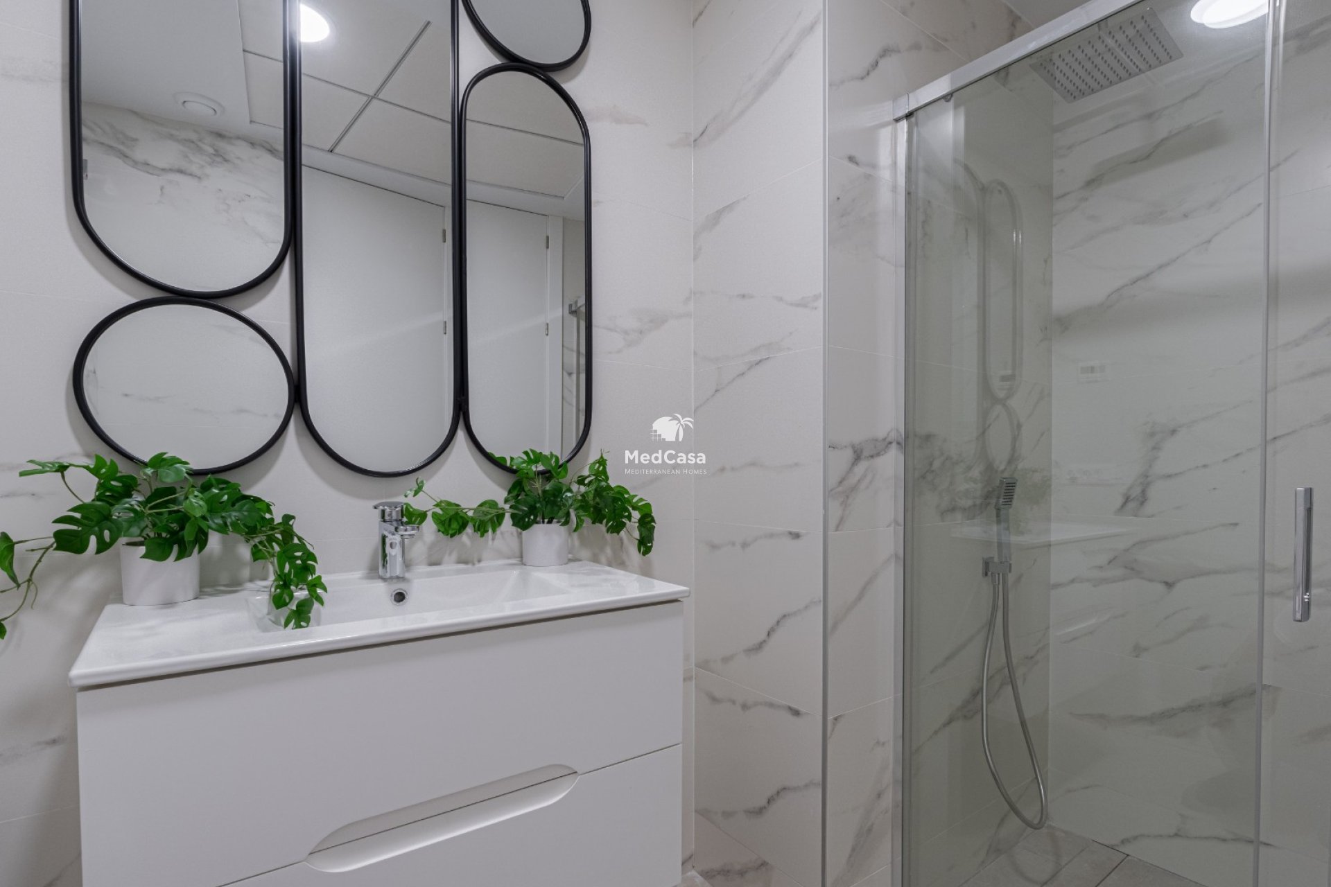 Obra nueva - Apartamento -
Finestrat