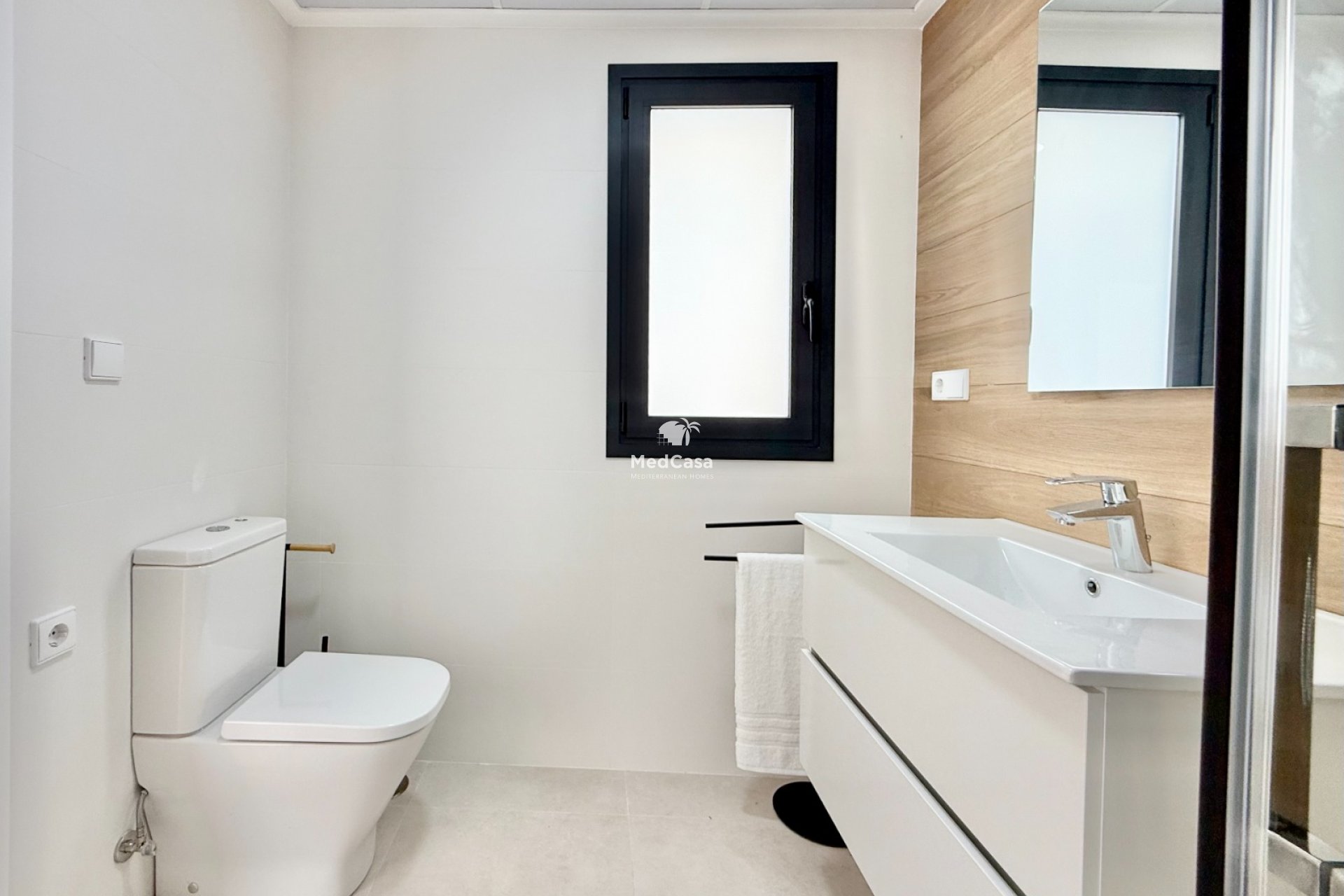 Obra nueva - Apartamento planta baja -
Cox