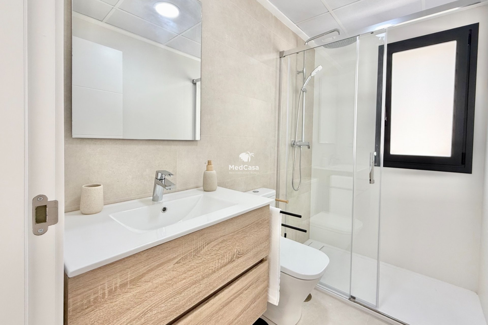 Obra nueva - Apartamento planta baja -
Cox