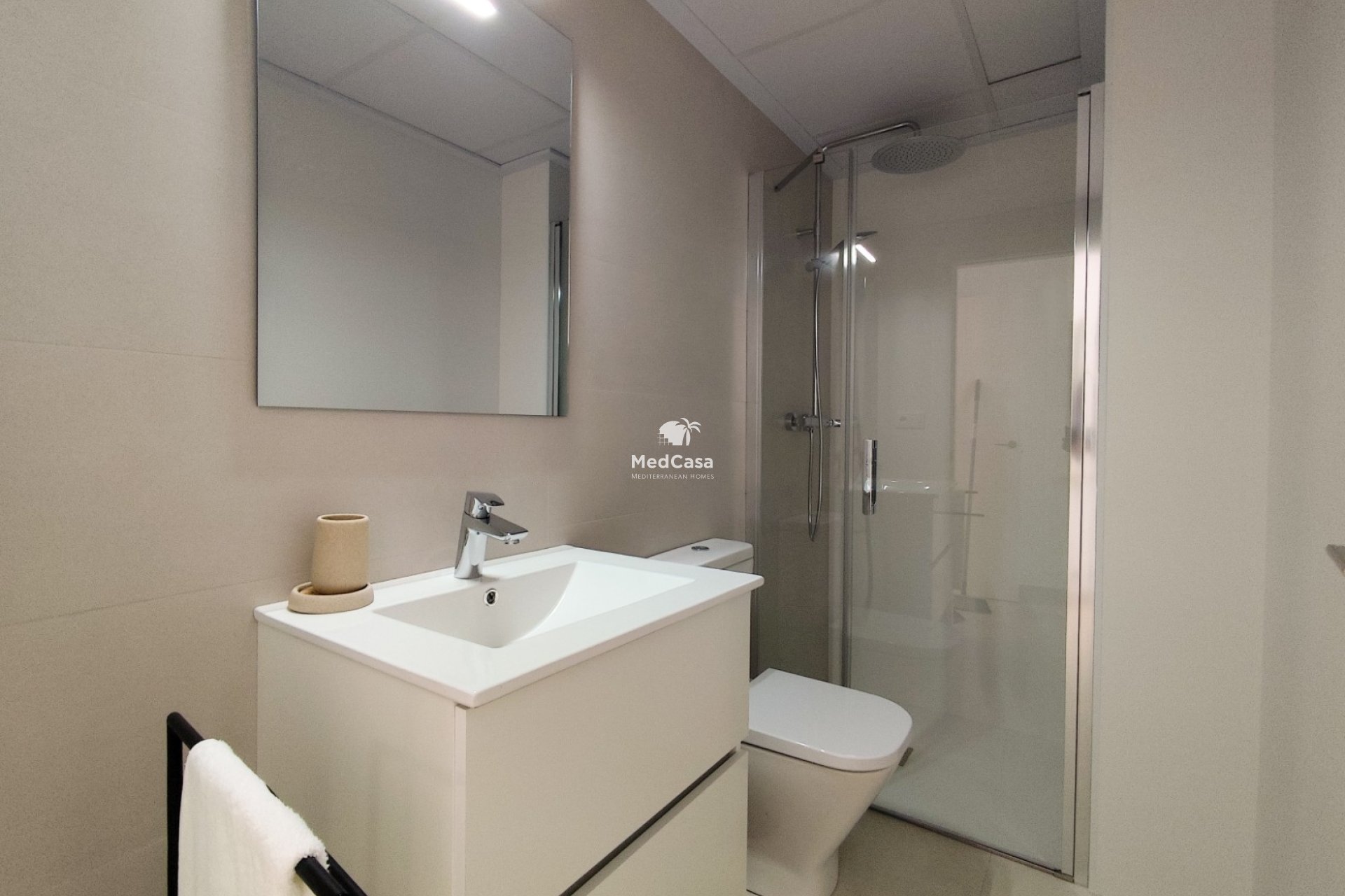 Obra nueva - Apartamento planta baja -
Cox