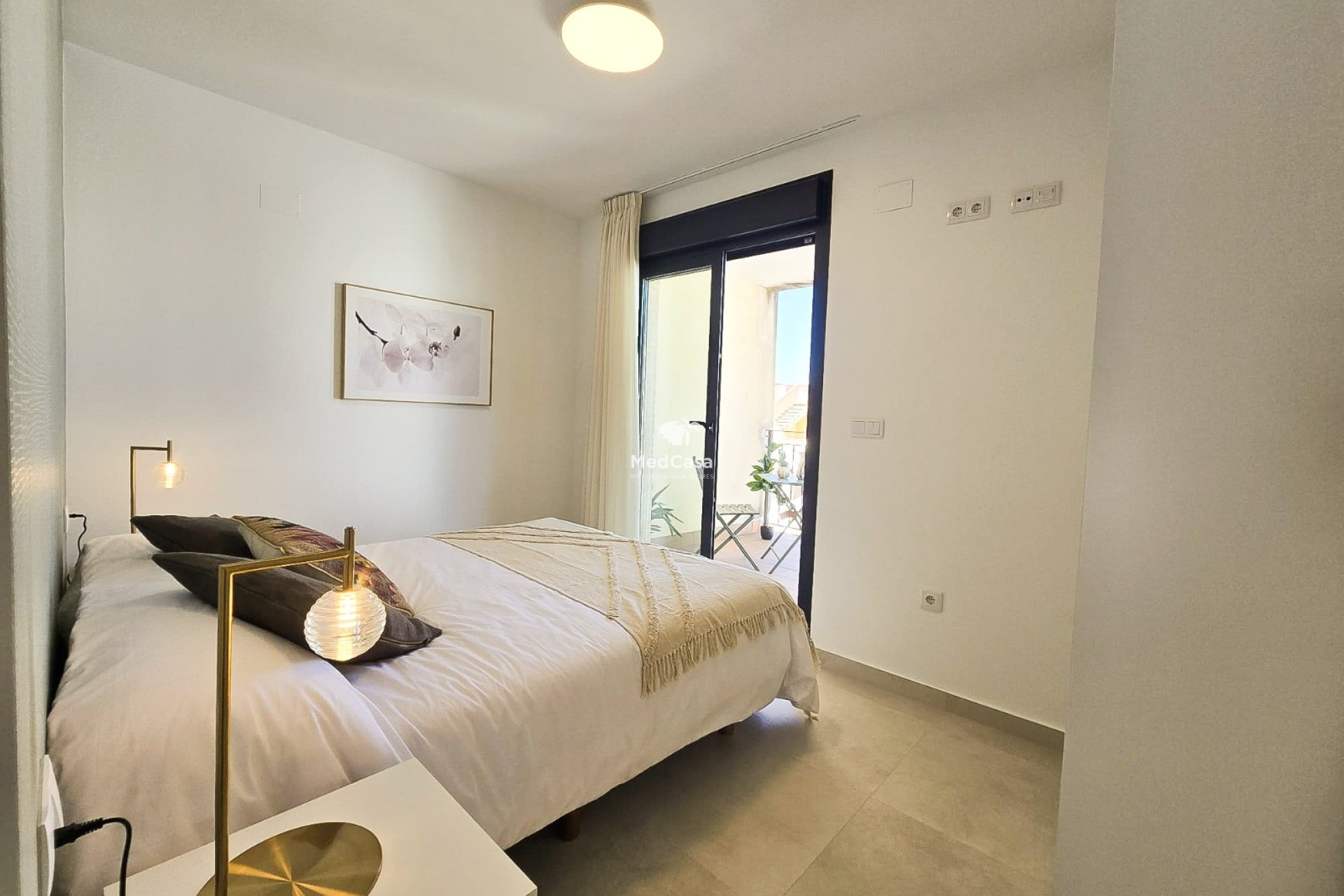 Obra nueva - Apartamento planta baja -
Cox