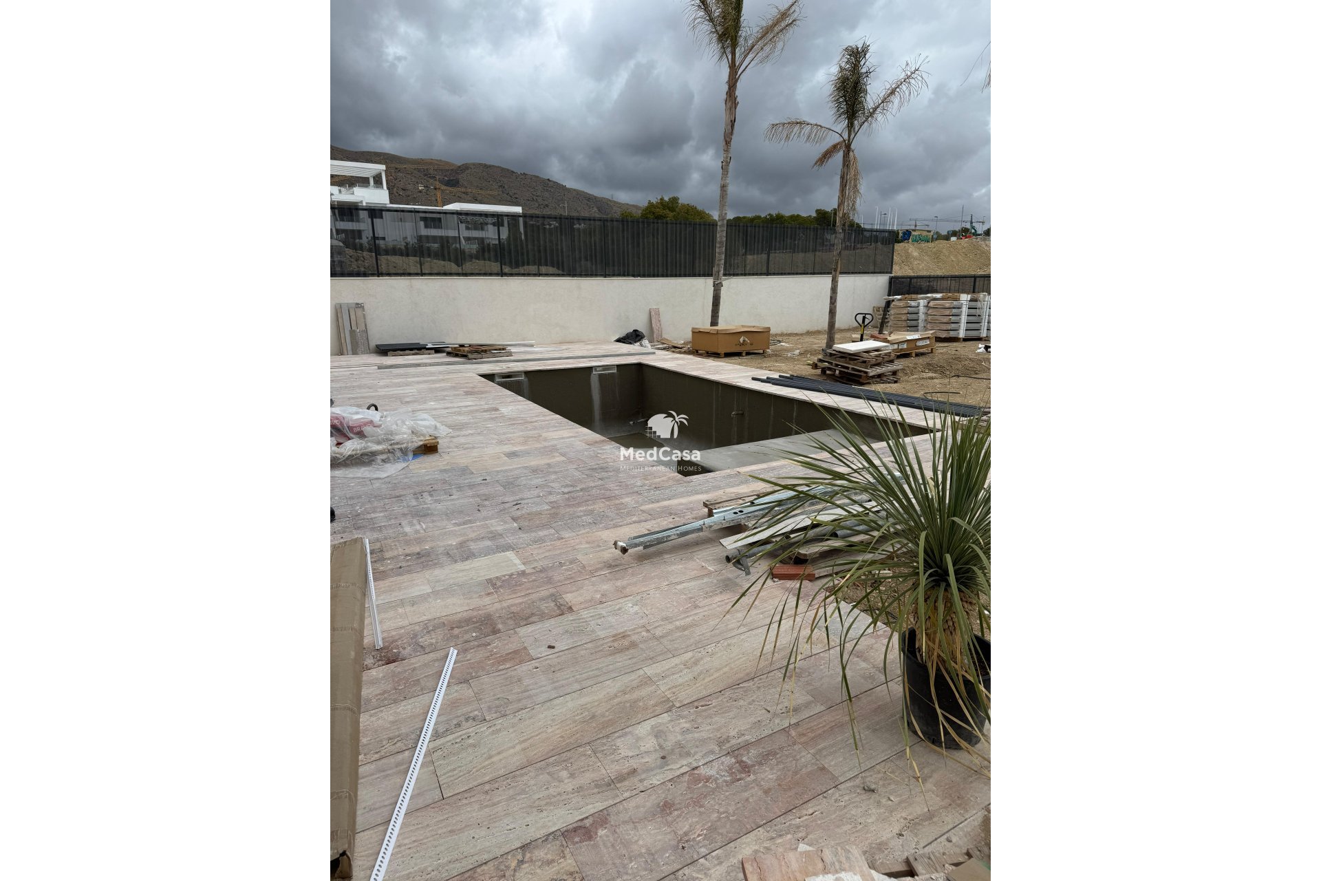 Obra nueva - Apartamento planta baja -
Finestrat