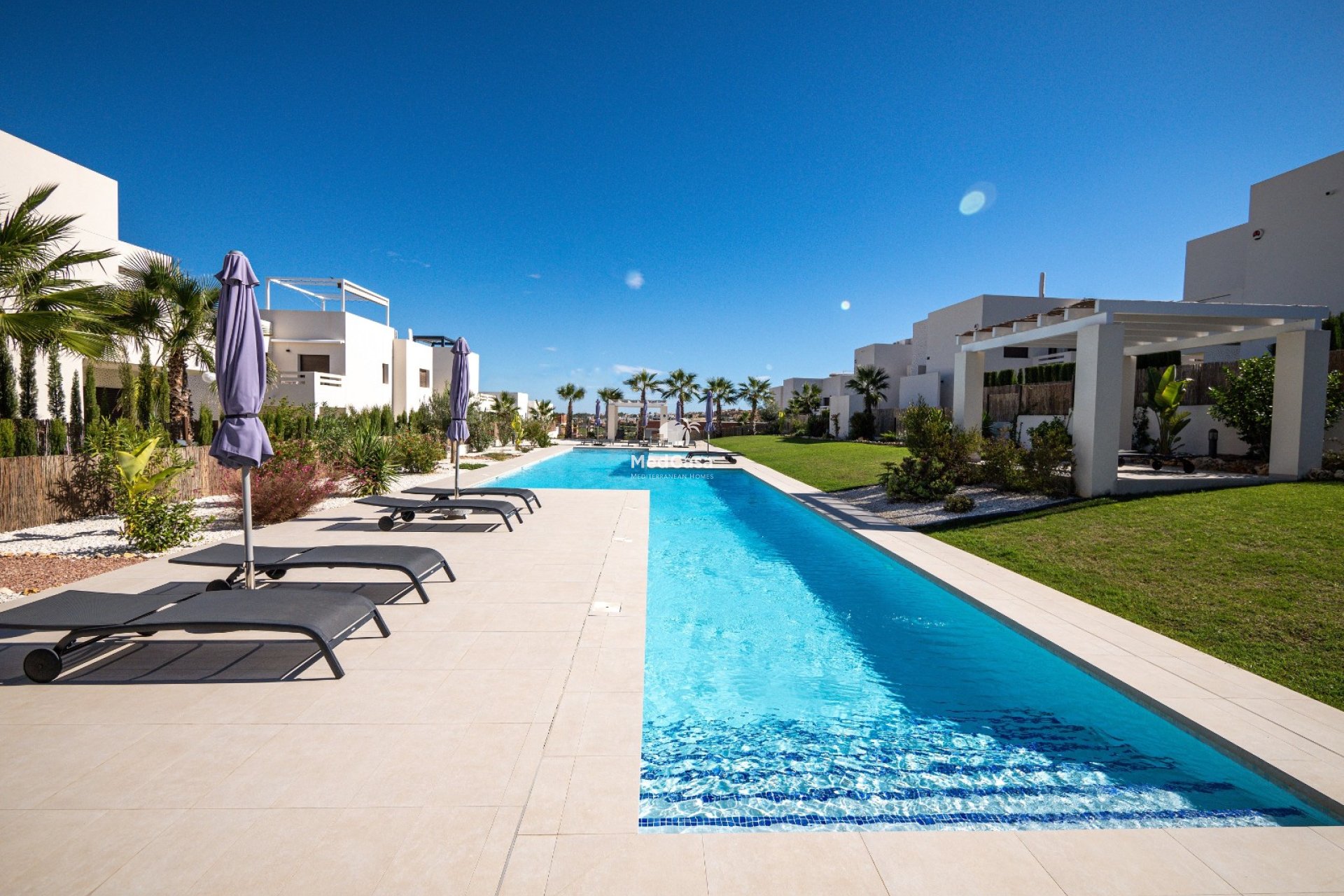 Obra nueva - Apartamento planta baja -
Golf La Finca