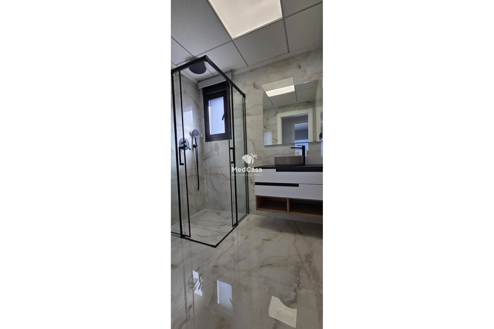 Obra nueva - Apartamento planta baja -
Golf La Finca