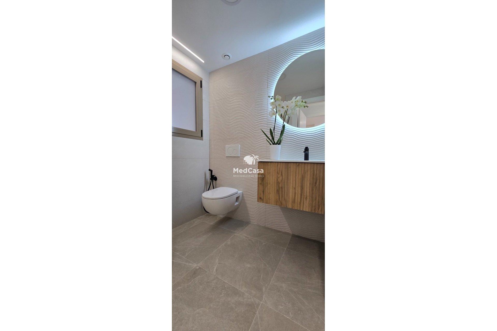 Obra nueva - Apartamento planta baja -
Jacarilla