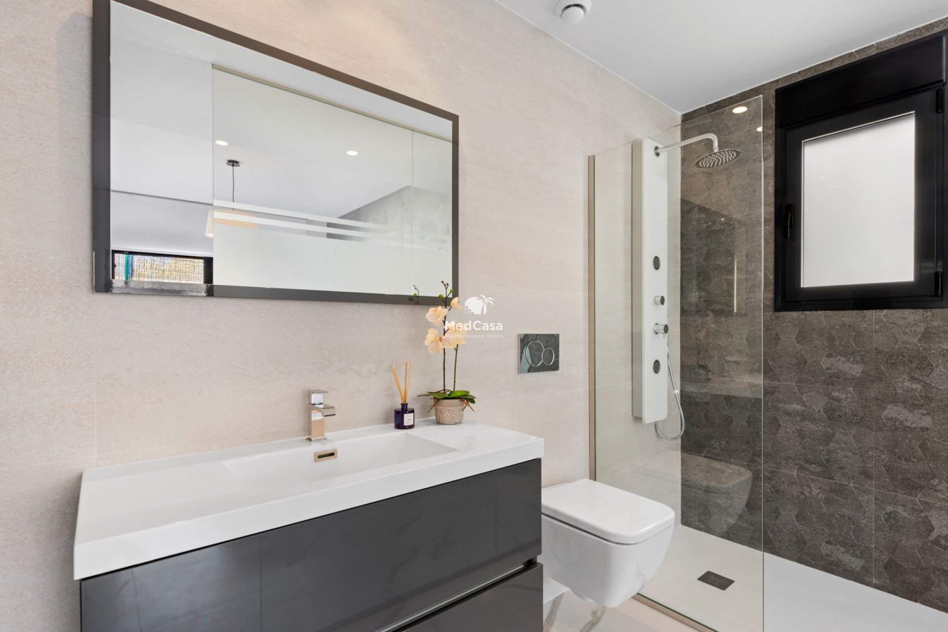 Obra nueva - Apartamento planta baja -
San Miguel de Salinas