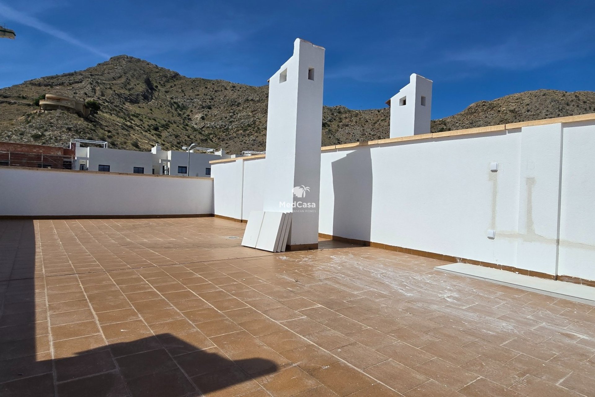 Obra nueva - Ático -
Cox