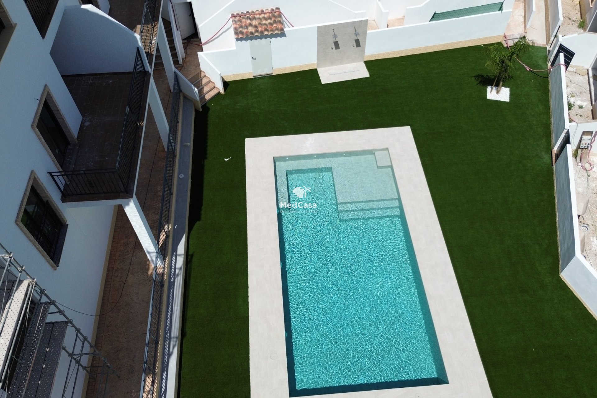 Obra nueva - Ático -
Cox