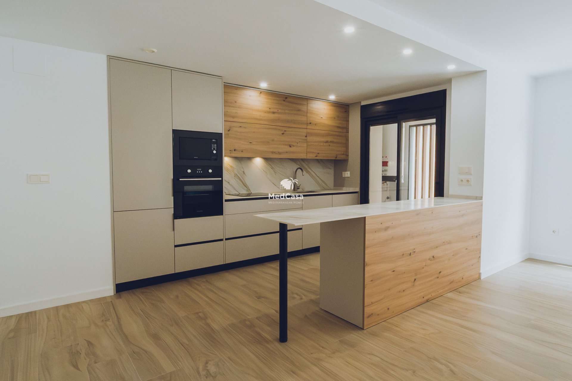 Obra nueva - Ático -
Redován