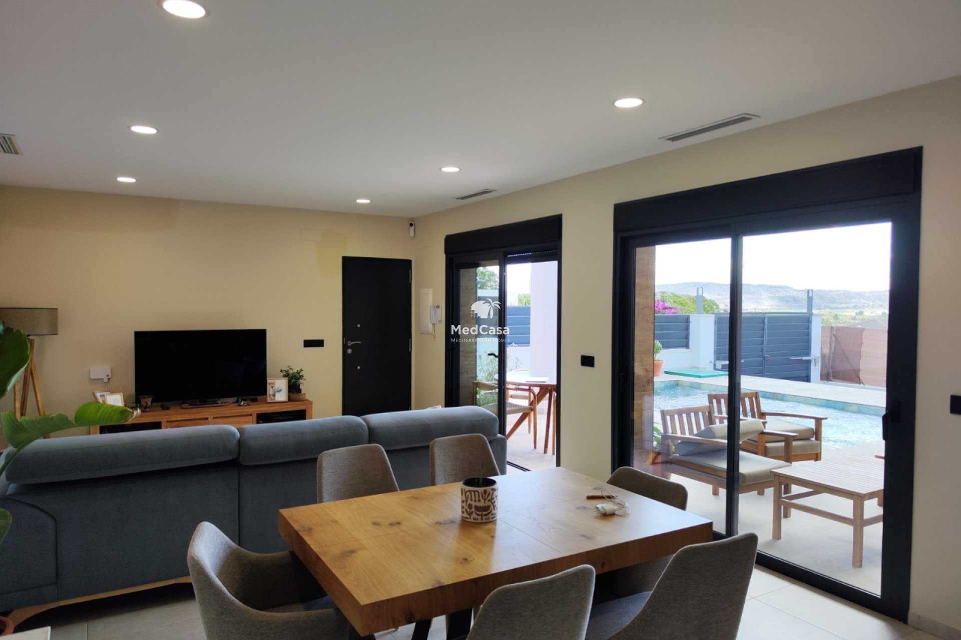 Obra nueva - Villa -
Aspe