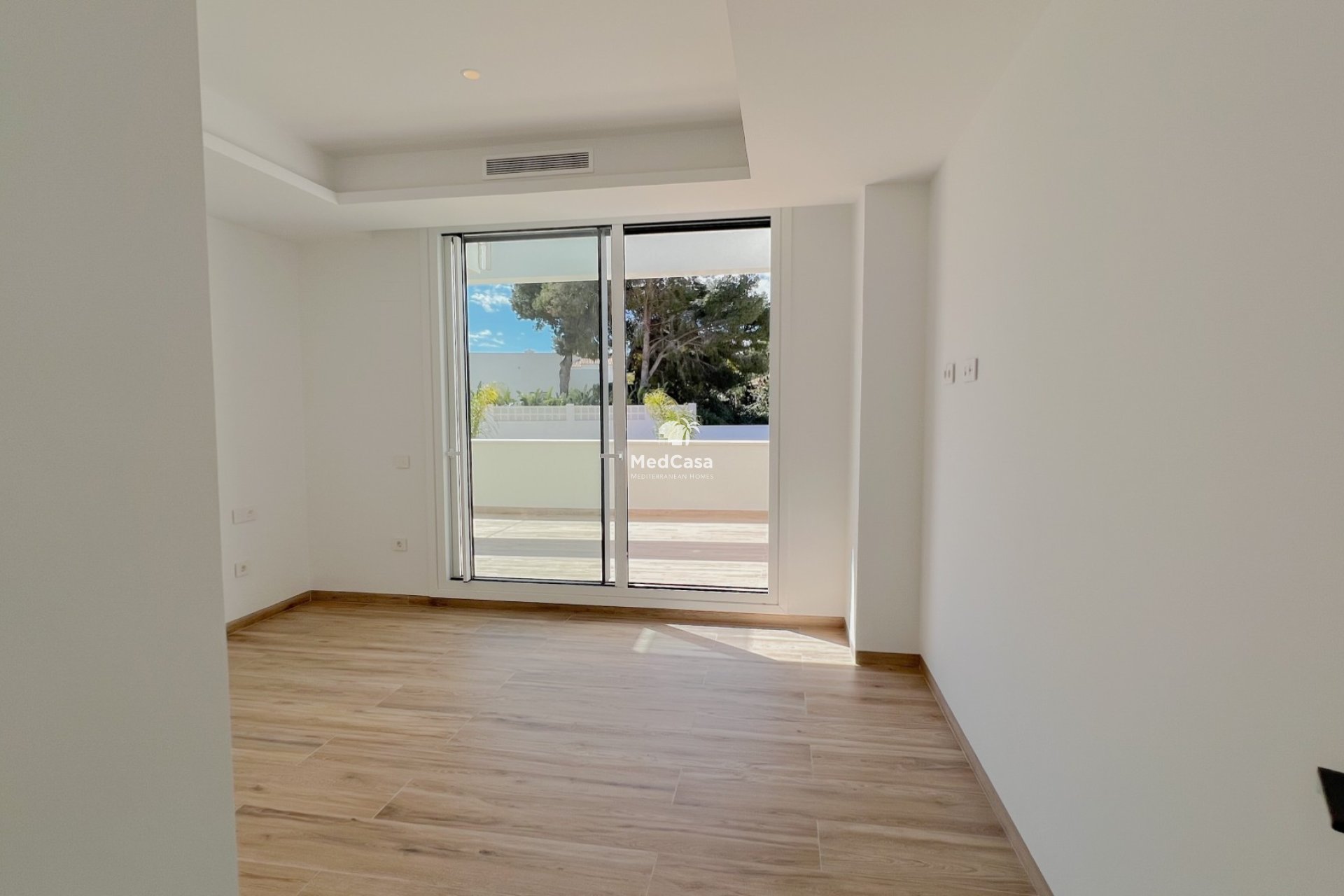 Obra nueva - Villa -
Benissa