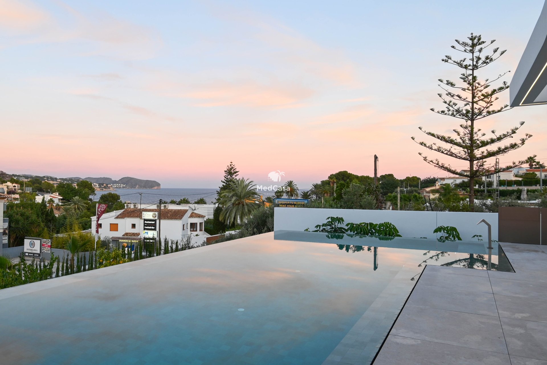 Obra nueva - Villa -
Benissa