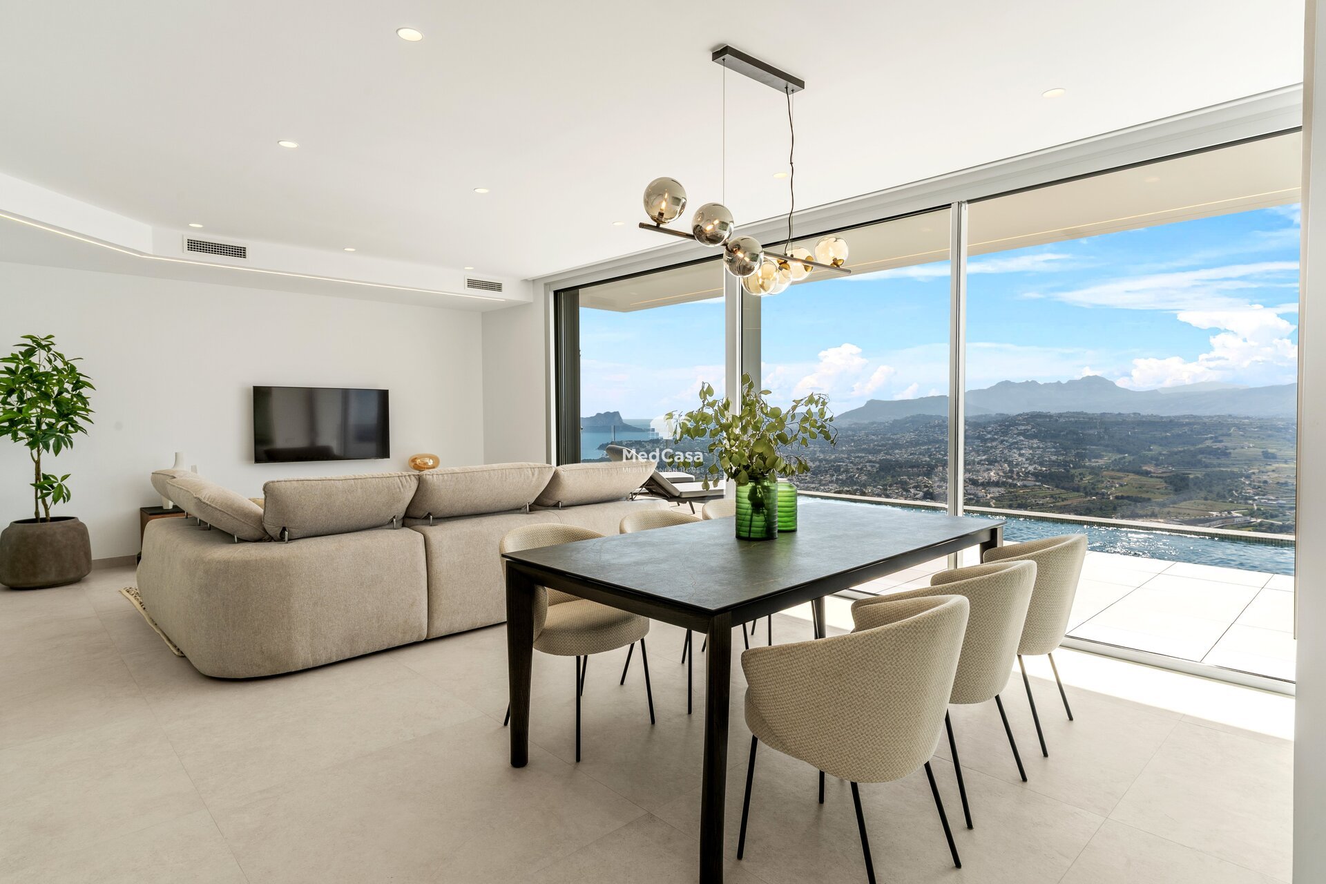 Obra nueva - Villa -
Benitachell