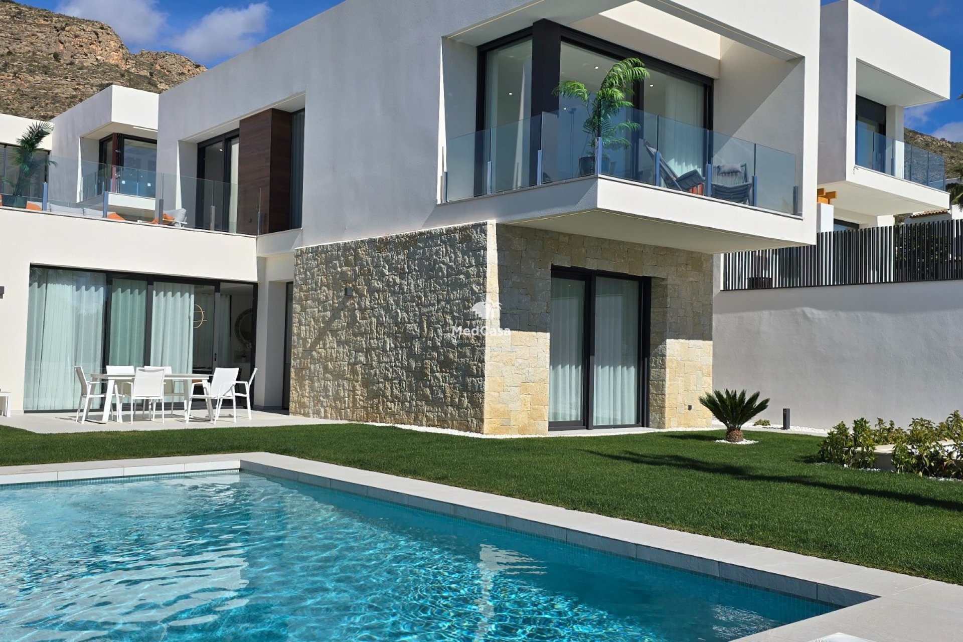 Obra nueva - Villa -
Finestrat