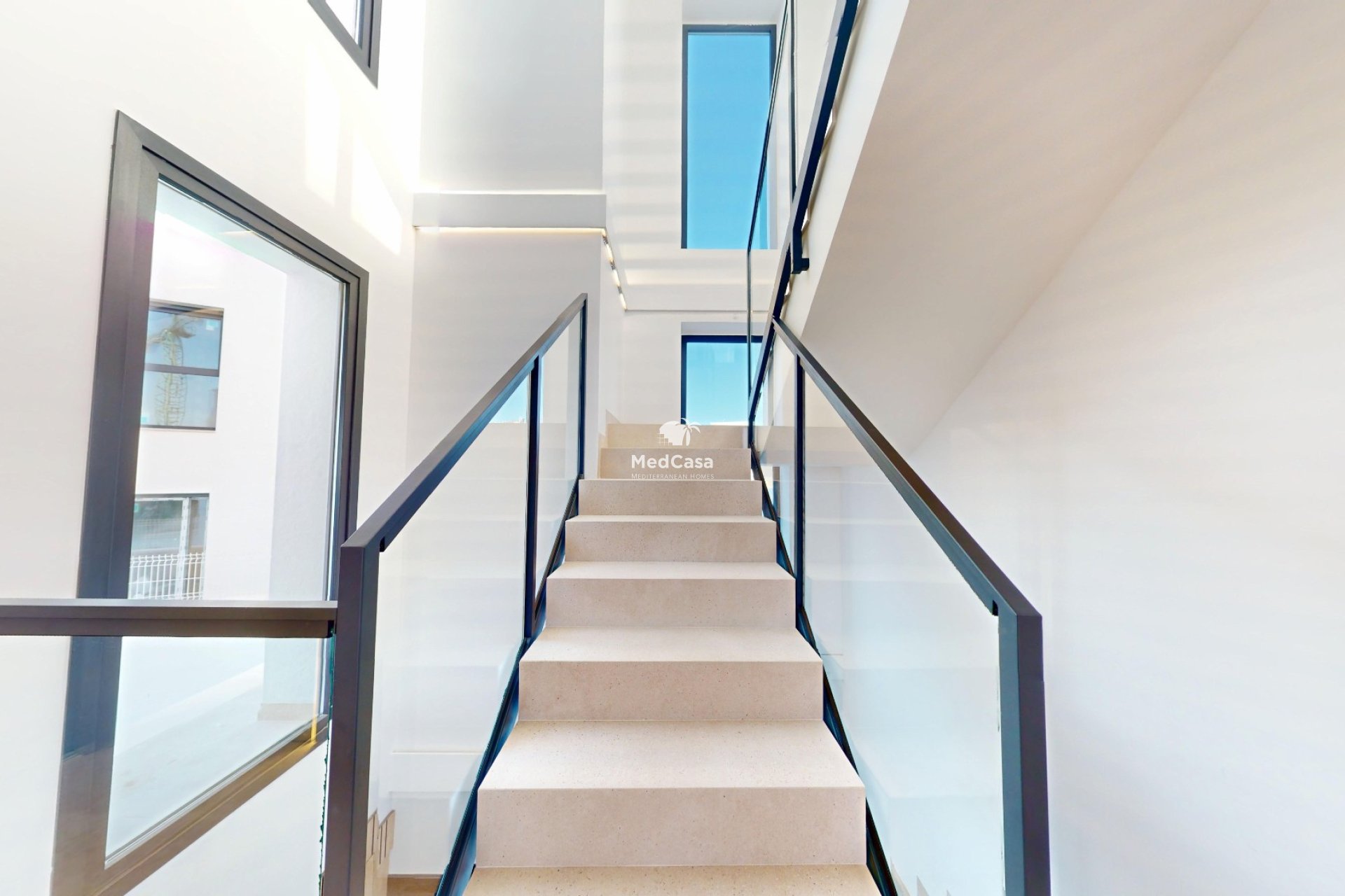 Obra nueva - Villa -
Finestrat