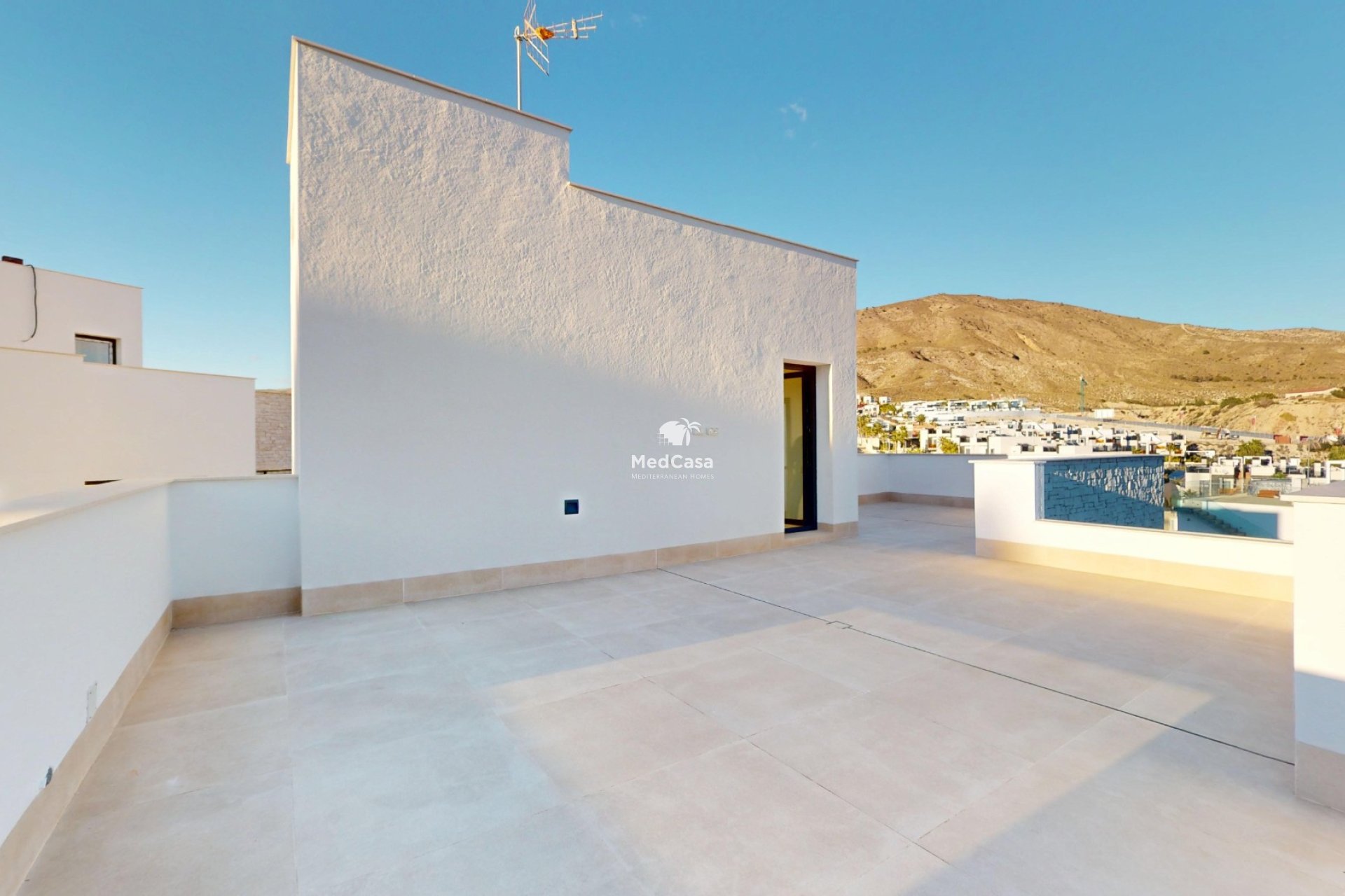 Obra nueva - Villa -
Finestrat