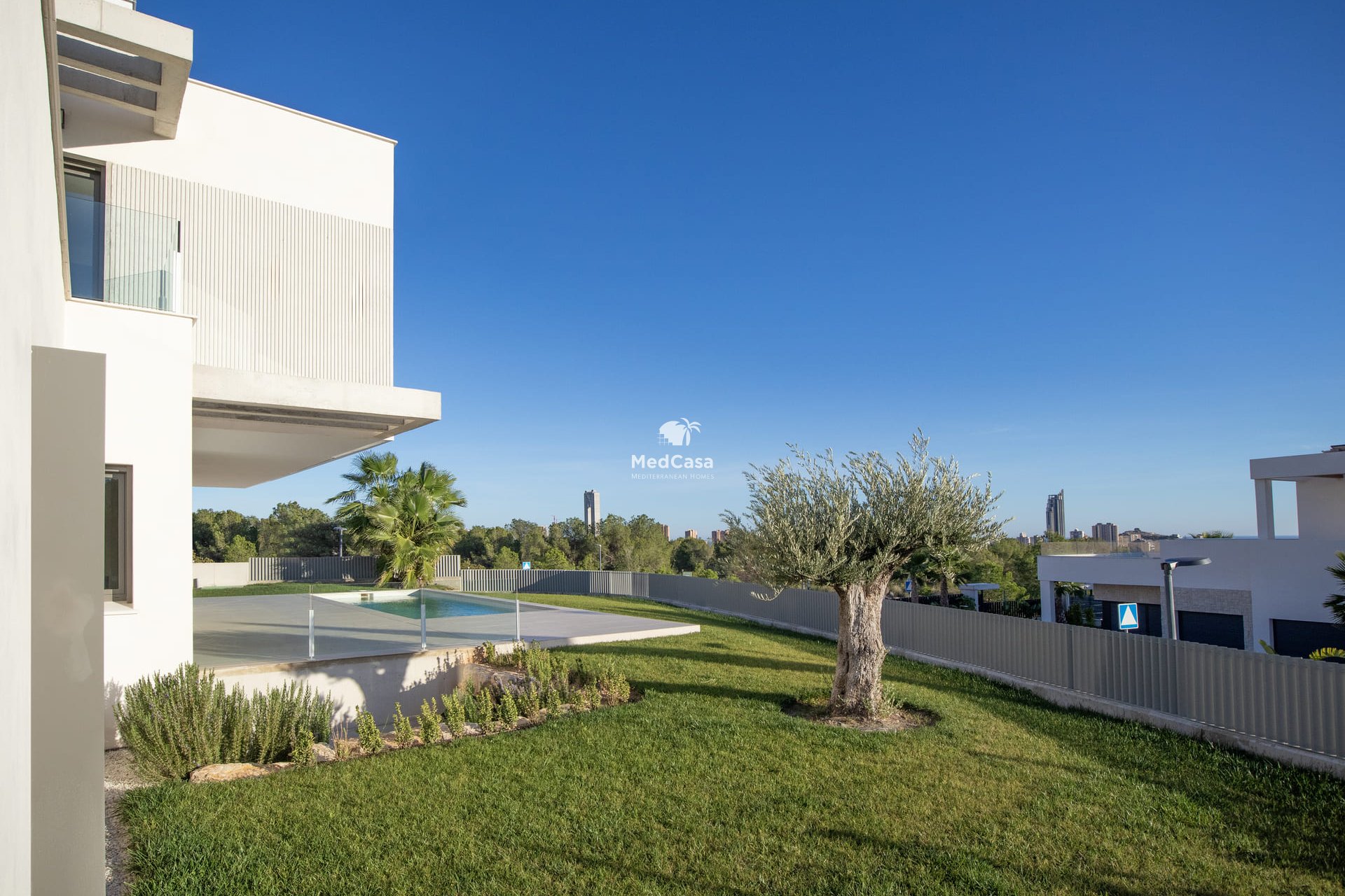 Obra nueva - Villa -
Finestrat