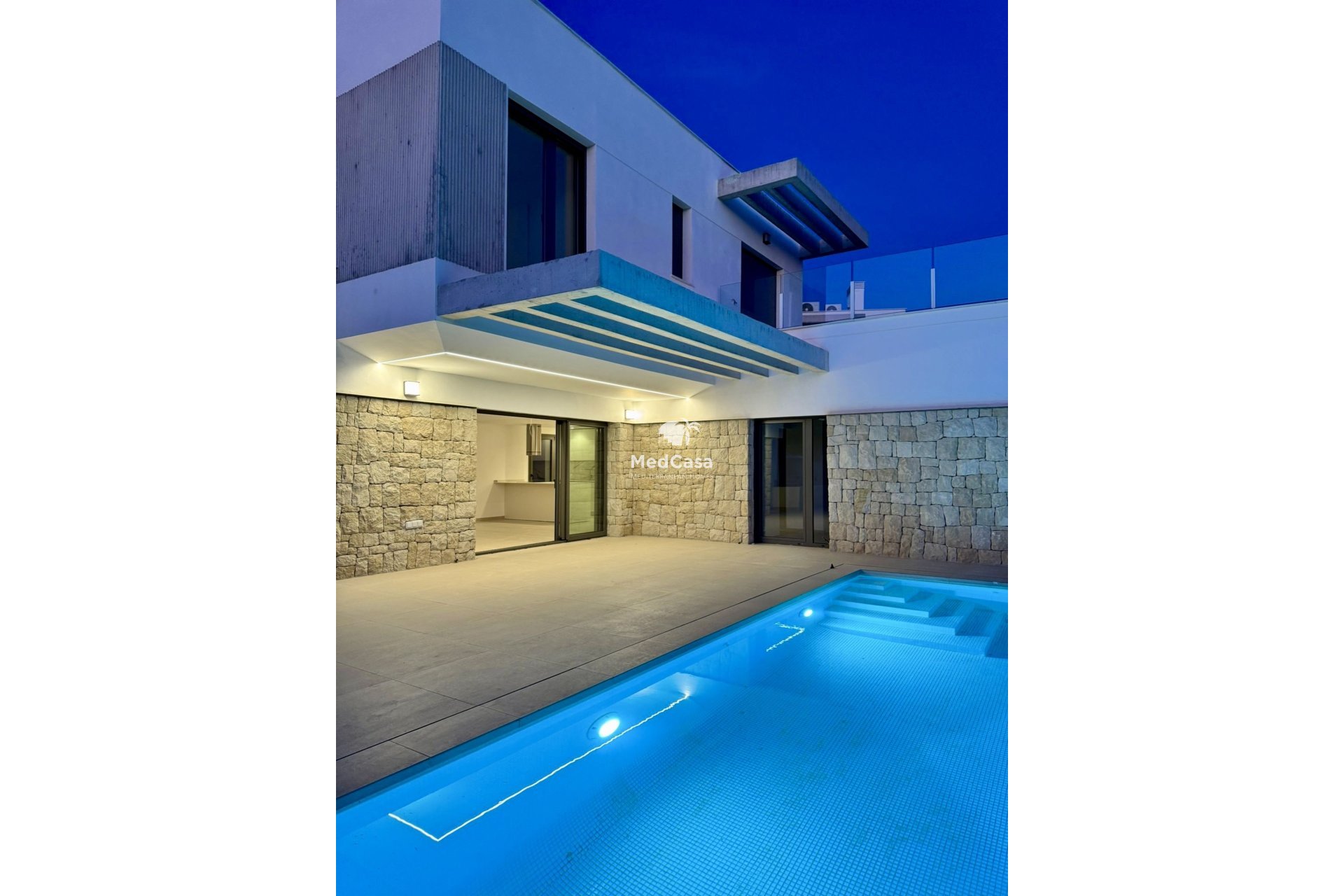 Obra nueva - Villa -
Finestrat
